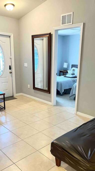 Debbie'S 3-Bedroom Apartment In A Duplex Cape Coral Exterior foto