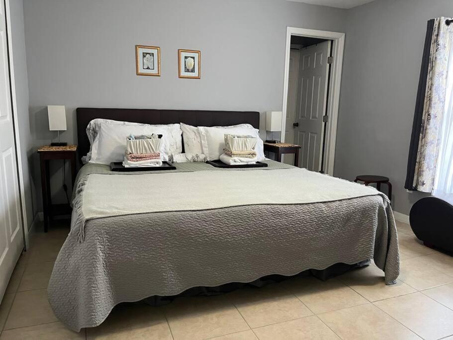 Debbie'S 3-Bedroom Apartment In A Duplex Cape Coral Exterior foto
